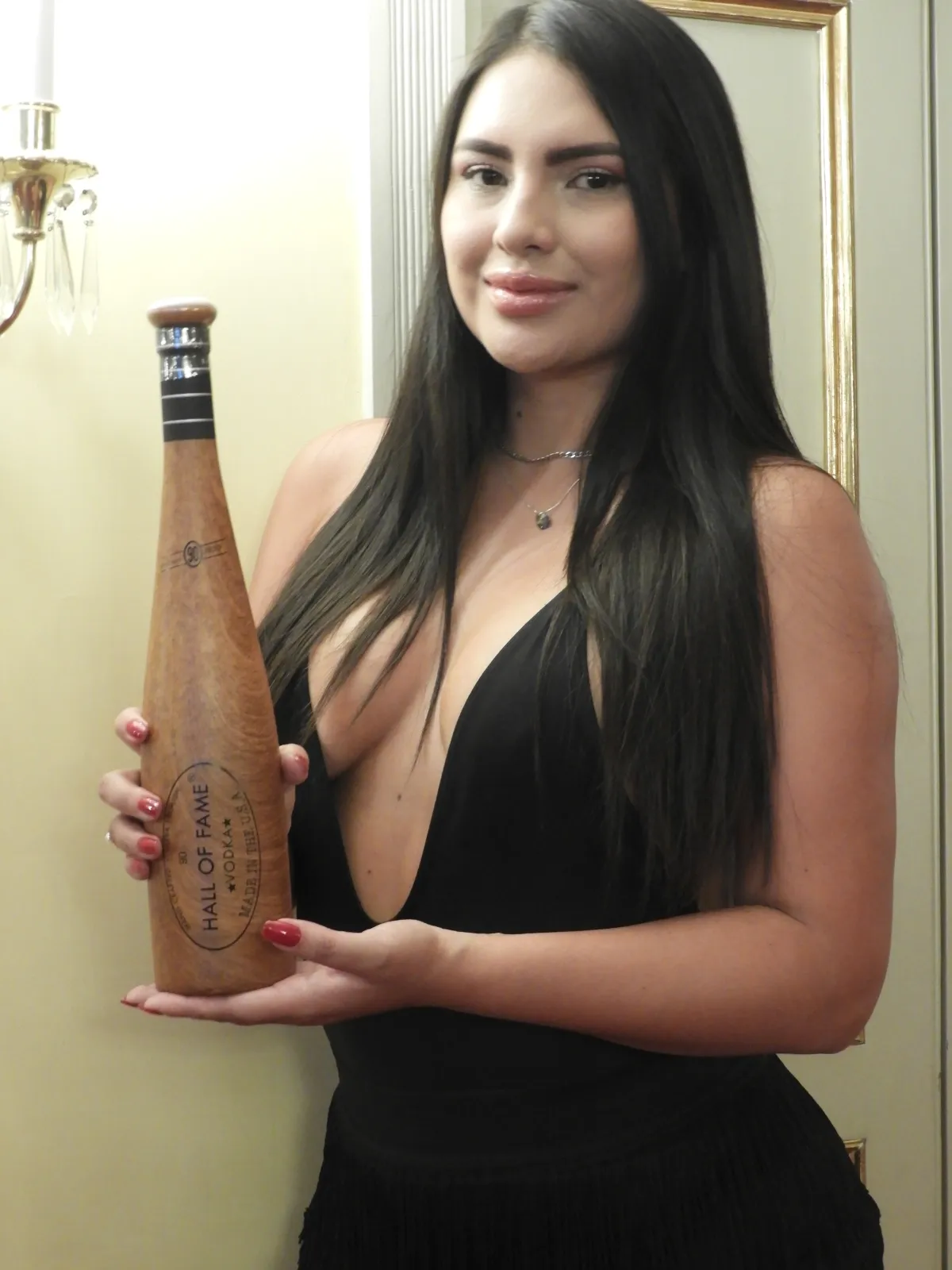 What jobs pay $30,000 AED in Dubai?