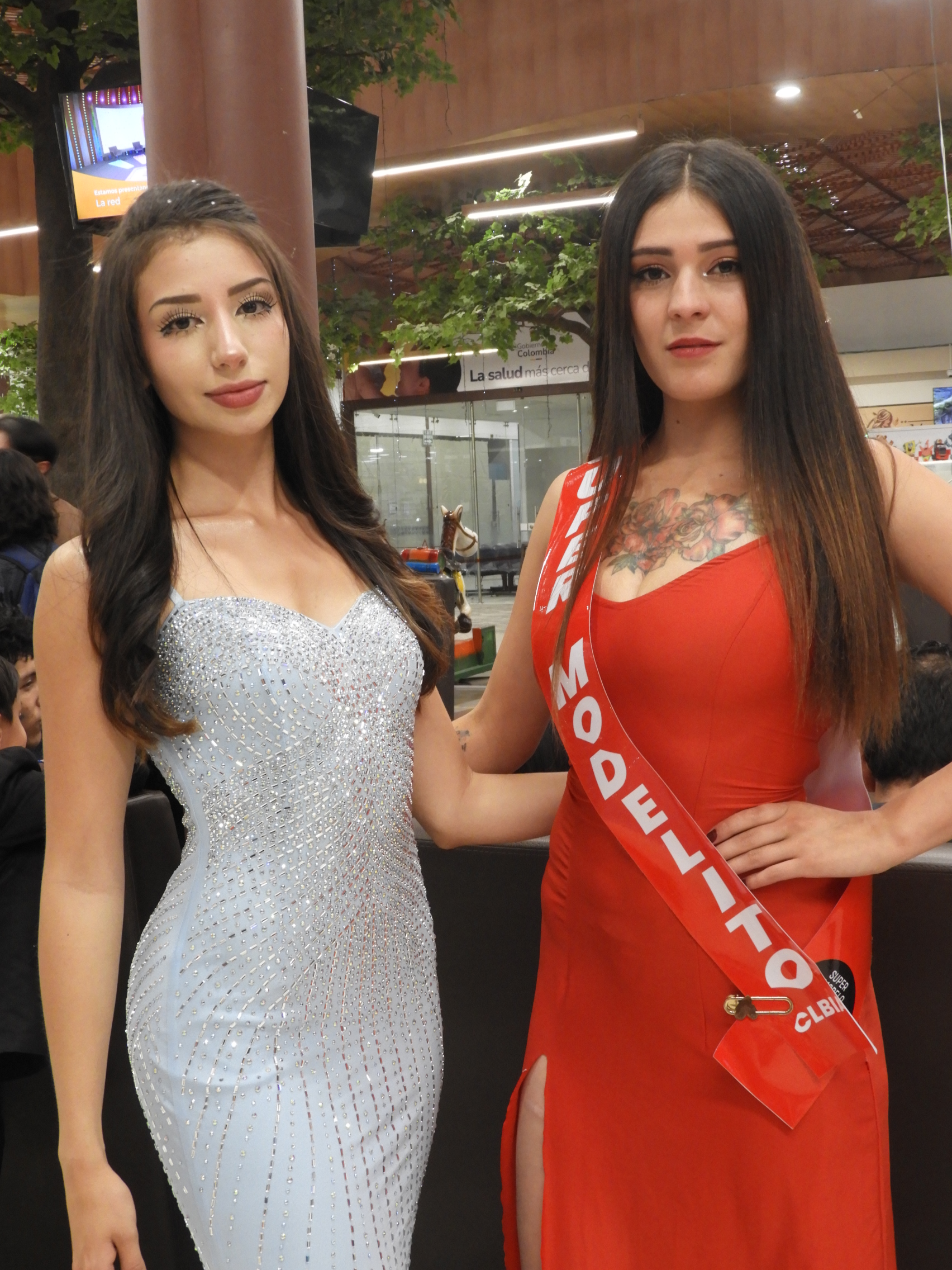Chicas promotoras de eventos en bogota