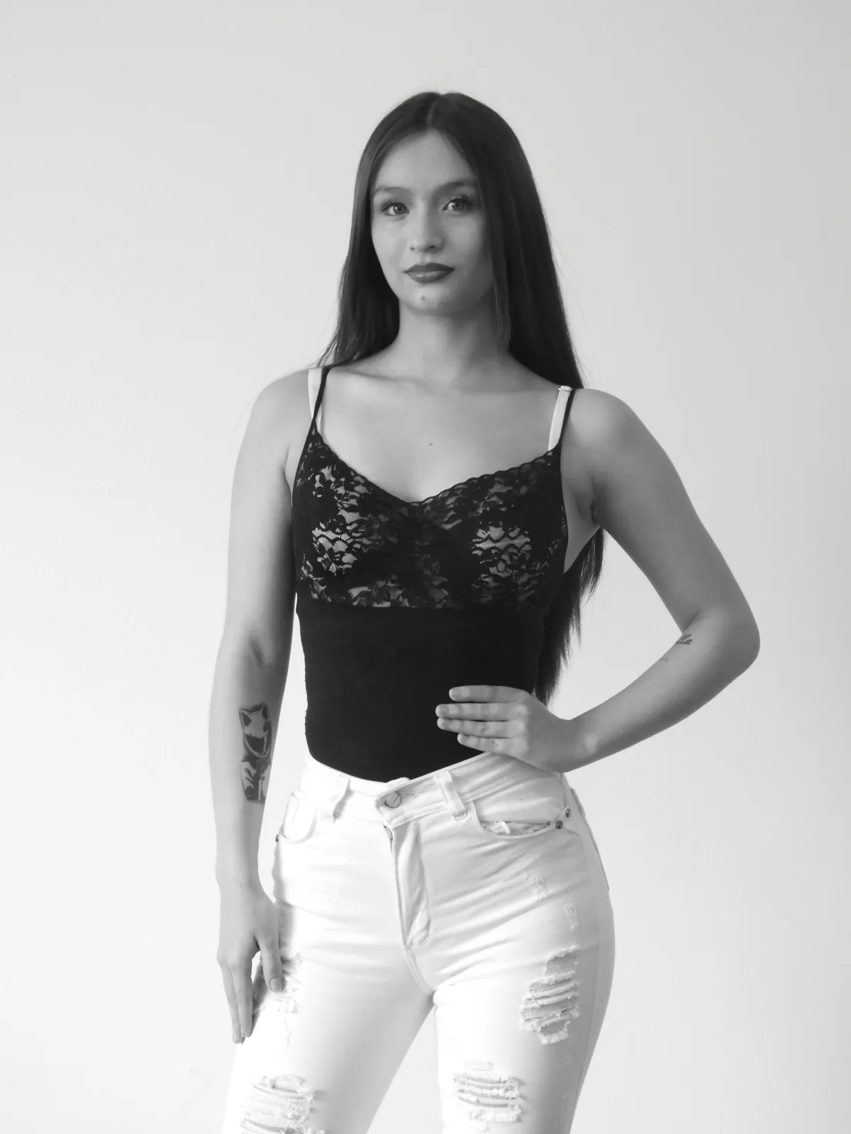 Modelo Sin Experiencia Trabajo: Cómo Empezar tu Carrera en el Modelaje Hoy - LH Models